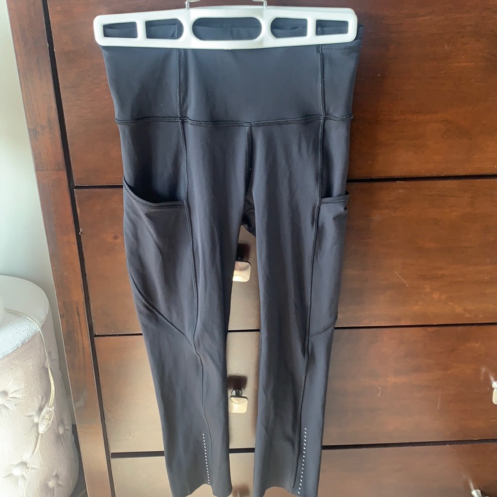 Black cropped lululemon leggings good condition
